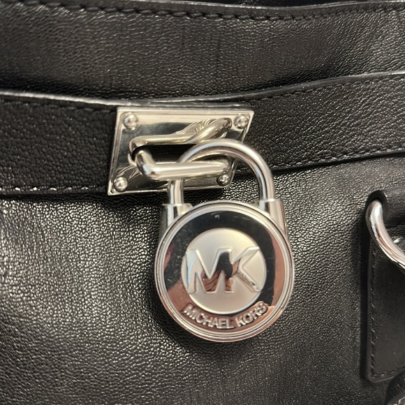 Michael Kors Bag & Wallet - Picture 2 of 5